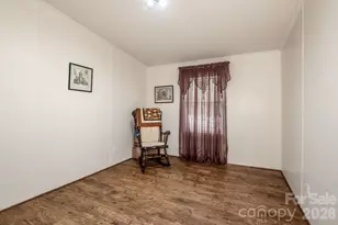 525 Mountain Meadows Dr, Bessemer City, NC 28016 - Photo 13