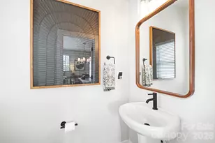 2032 Bryant Park Dr, Charlotte, NC 28208 - Photo 39