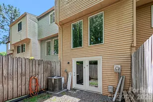 7609 Holly Grove Ct, Charlotte, NC 28227 - Photo 15