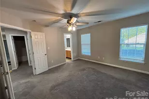 6427 Wedron Ct, Charlotte, NC 28216 - Photo 15