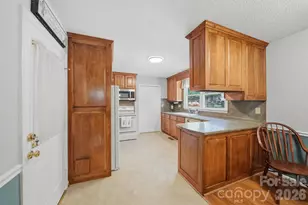 513 Bost Rd, Morganton, NC 28655 - Photo 15