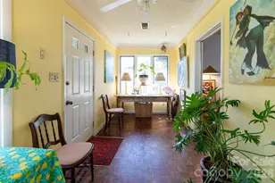 34 Oakley Rd, Asheville, NC 28803 - Photo 3