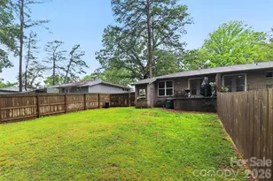 1735-1737 Herrin Ave, Charlotte, NC 28205 - Photo 19