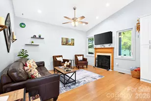 21 Kylie Grace Ln, Candler, NC 28715 - Photo 3