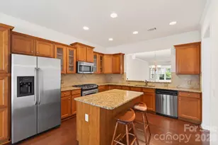 2221 Hartwell Ln, Fort Mill, SC 29707 - Photo 7