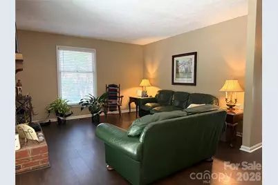 12760 Woodbridge Drive, Laurinburg, NC 28352 - Photo 25