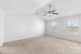 10215 Bradstreet Commons Way, Charlotte, NC 28215 - Photo 17