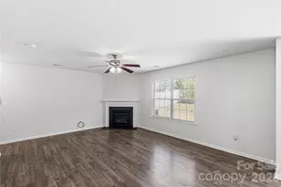 10215 Bradstreet Commons Way, Charlotte, NC 28215 - Photo 9