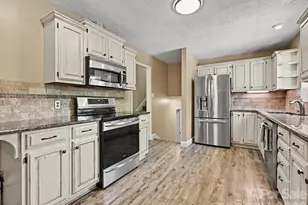7117 Rock Island Rd, Charlotte, NC 28278 - Photo 17