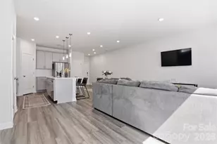 2317 Belterra Dr, Charlotte, NC 28216 - Photo 25