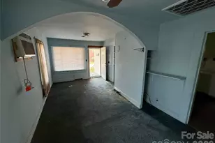 901 Indiana St, Kannapolis, NC 28083 - Photo 3