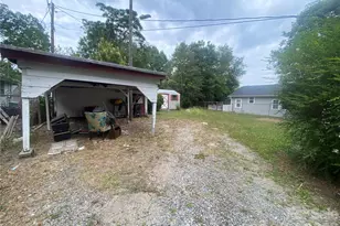901 Indiana St, Kannapolis, NC 28083 - Photo 11