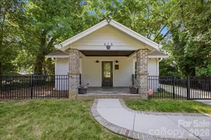 813 Walnut Ave, Charlotte, NC 28208 - Photo 1