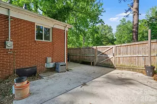 3942 Glenville Ave, Charlotte, NC 28215 - Photo 23