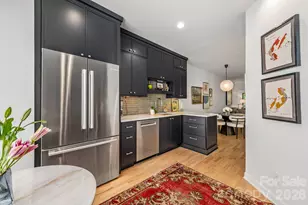367 W 7th St, Charlotte, NC 28202 - Photo 7