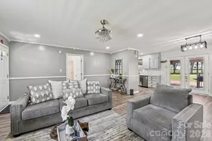 140 Clearview Rd, Statesville, NC 28625 - Photo 9