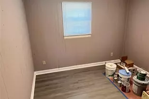7077 Long Island Rd, Catawba, NC 28609 - Photo 9
