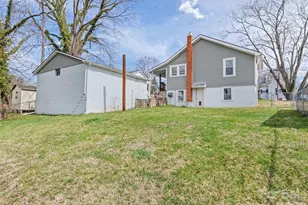 821 N Main St, Canton, NC 28716 - Photo 3
