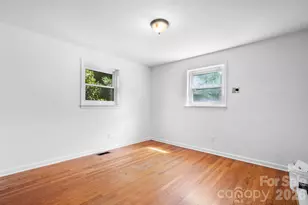 1341 26th St SW, Hickory, NC 28602 - Photo 15