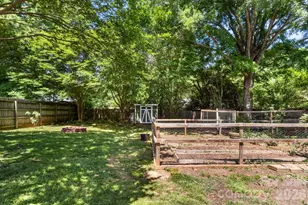1527 Woodhill Ln, Charlotte, NC 28205 - Photo 33