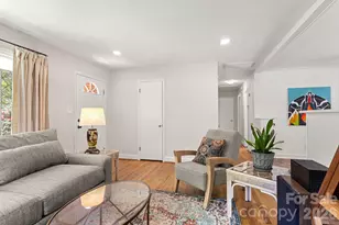 1527 Woodhill Ln, Charlotte, NC 28205 - Photo 5