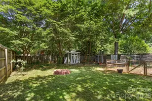 1527 Woodhill Ln, Charlotte, NC 28205 - Photo 35