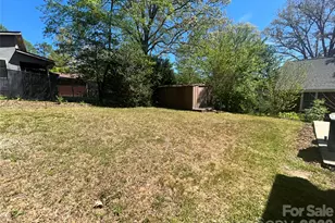110 9th St, Black Mountain, NC 28711 - Photo 3