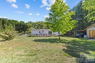 130 Hunterpond Ln, Statesville, NC 28677 - Photo 3