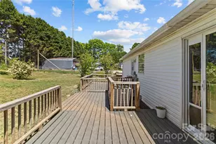 130 Hunterpond Ln, Statesville, NC 28677 - Photo 9