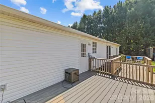 130 Hunterpond Ln, Statesville, NC 28677 - Photo 7
