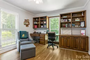 5017 Lindstrom Dr, Charlotte, NC 28226 - Photo 11