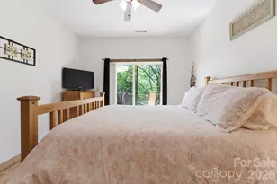 24 Pine Bluff Ln, Whittier, NC 28789 - Photo 21