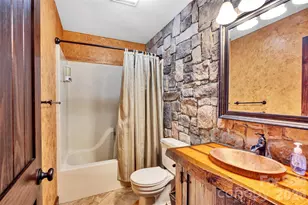 202 Tamarack Rd, Beech Mountain, NC 28604 - Photo 17