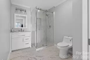 8611 Island Point Rd, Charlotte, NC 28278 - Photo 23