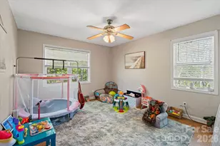 441 Hunters Glen Ln, Hendersonville, NC 28739 - Photo 17