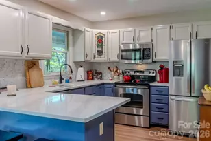 396 Winding Way Dr, Franklin, NC 28734 - Photo 3