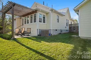 416 3rd Ave W, Hendersonville, NC 28739 - Photo 43
