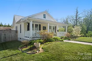 416 3rd Ave W, Hendersonville, NC 28739 - Photo 3