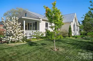 416 3rd Ave W, Hendersonville, NC 28739 - Photo 37