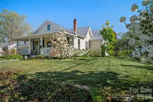 416 3rd Ave W, Hendersonville, NC 28739 - Photo 5