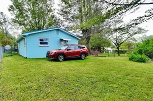 604 Substation St, Hendersonville, NC 28792 - Photo 25