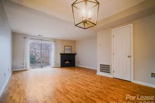 6124 Heath Ridge Ct, Charlotte, NC 28210 - Photo 7