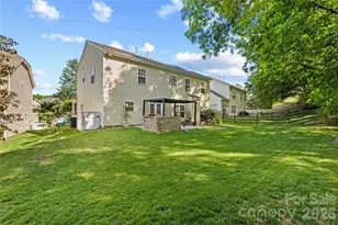 1518 Squirrel Lake Ct, Matthews, NC 28105 - Photo 7
