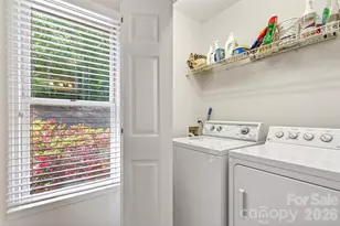 307 Blue Ridge Dr S, Marion, NC 28752 - Photo 17
