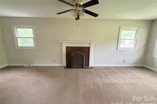 611 Westover St, Gastonia, NC 28054 - Photo 11