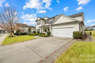 1084 Crescent Moon Dr, Fort Mill, SC 29715 - Photo 3