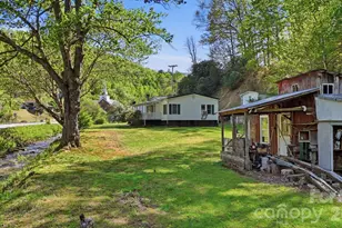 1200 Barkers Creek Rd, Whittier, NC 28789 - Photo 11