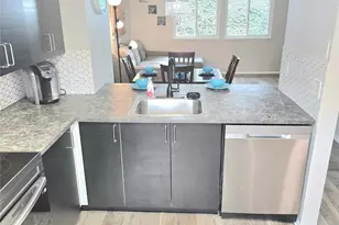 9432 Lexington Cir, Charlotte, NC 28213 - Photo 7