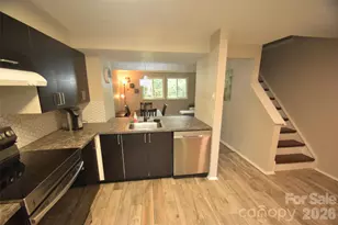 9432 Lexington Cir, Charlotte, NC 28213 - Photo 11