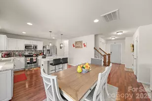 6514 Glenmoor Dr, Charlotte, NC 28214 - Photo 11